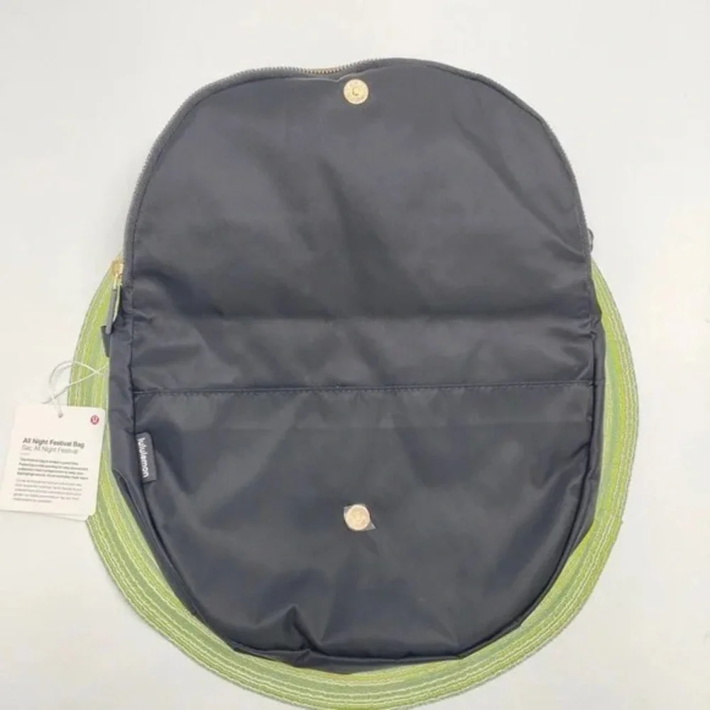 lululemon athletica Black Crossbody Bag-5L